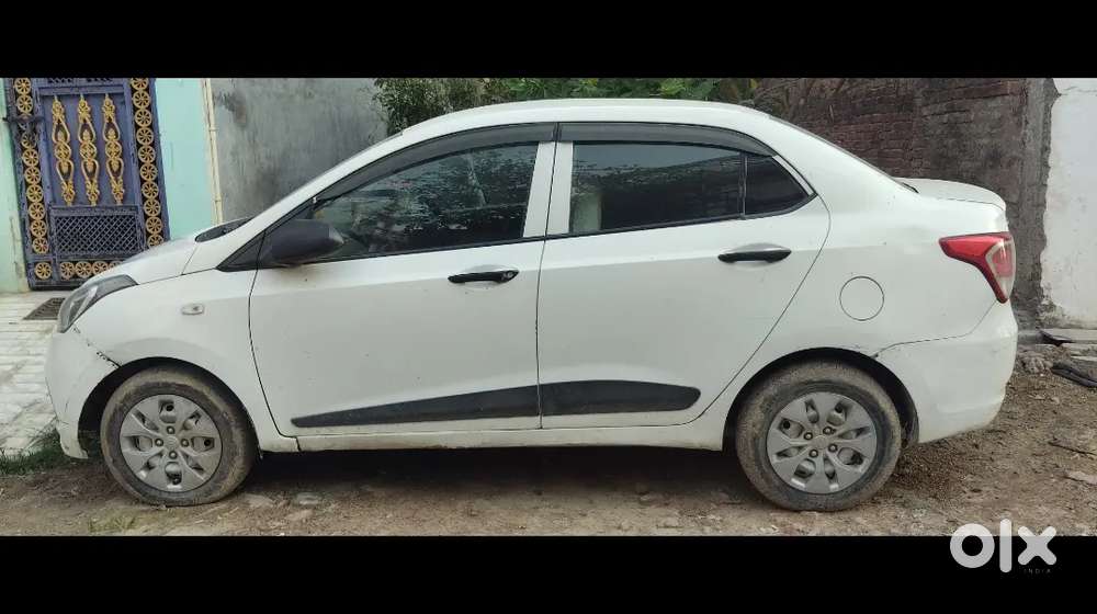 Hyundai Accent Hatchback 2016 Diesel 98729 Km Driven