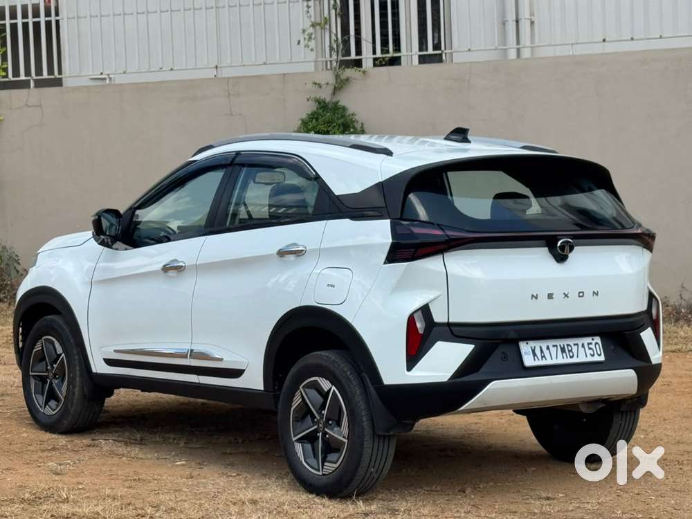 Tata Nexon Creative Plus 1.2 Petrol 6mt Dark Edition, 2023, Petrol