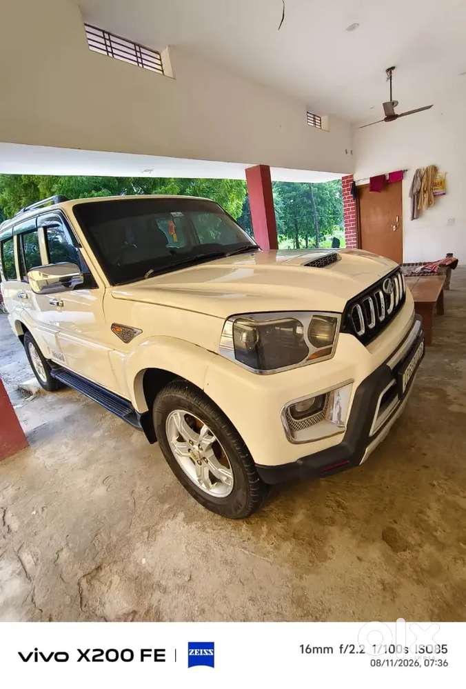 Mahindra Scorpio S10 2014