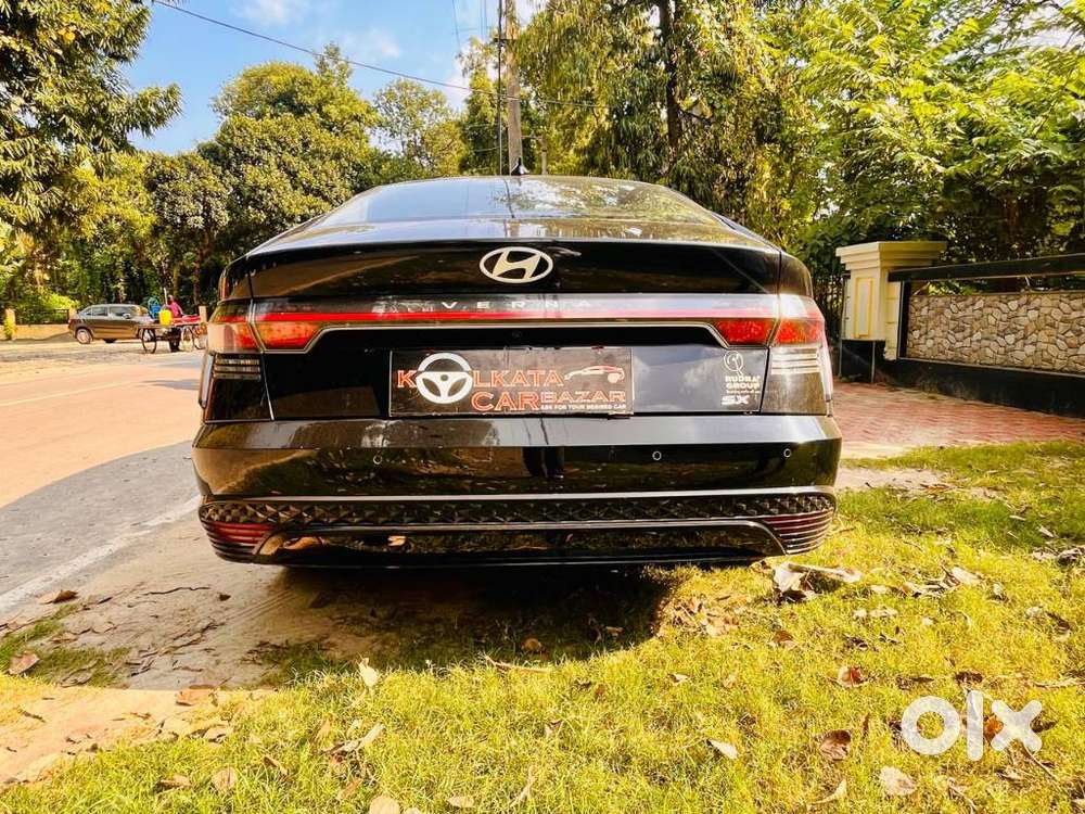 Hyundai Verna 1.5 Sx Petrol Mt, 2023, Petrol