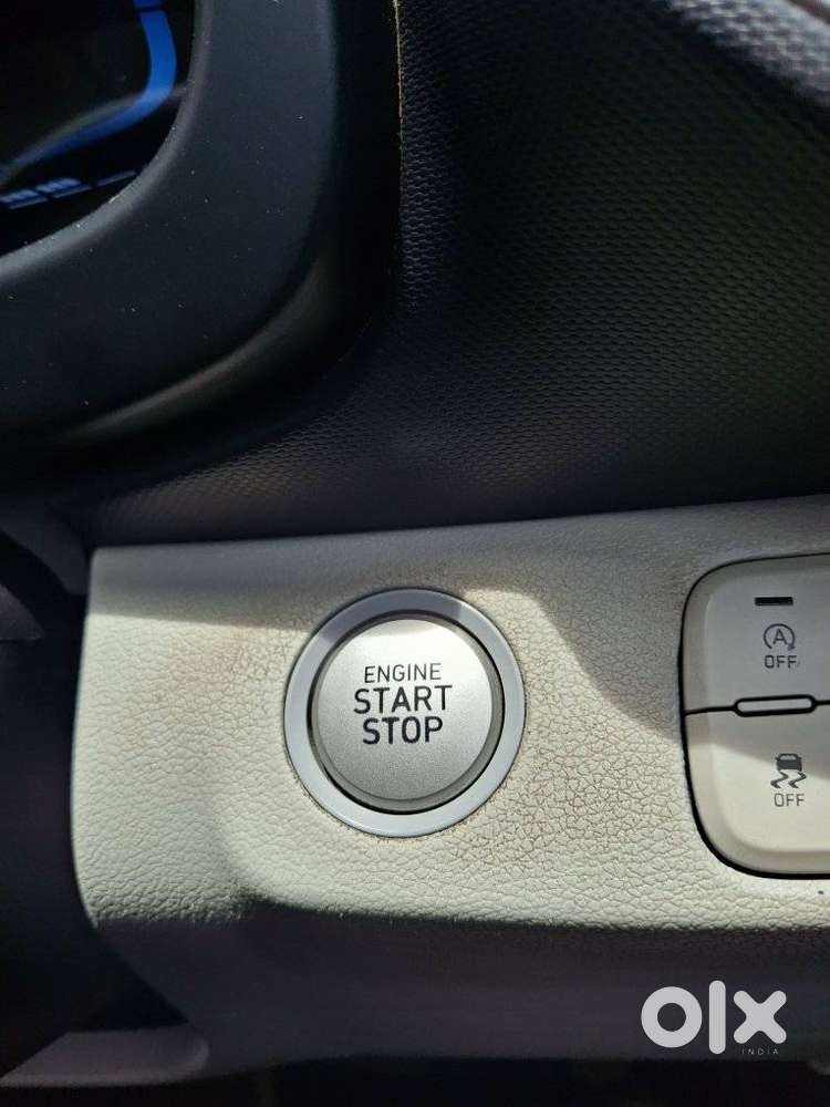 Hyundai Venue 1.0 Sx (o) Turbo Dct, 2024, Petrol