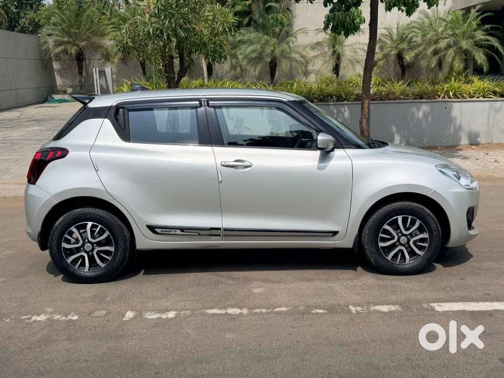 Maruti Suzuki Swift Vxi + Manual, 2021, Petrol