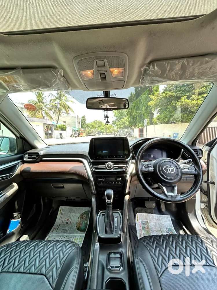 Toyota Urban Cruiser Hyryder 2023 Petrol Hybrid 74000 Km Driven