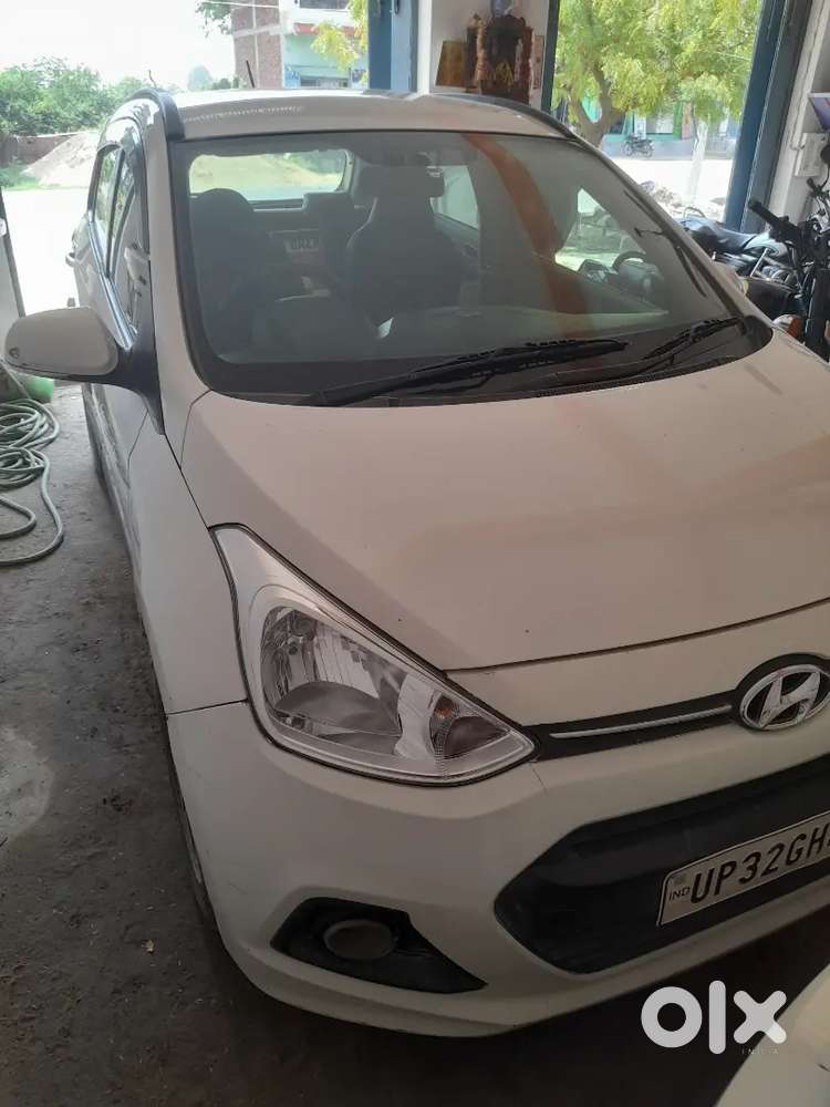 Hyundai Grand I10 2015 Double Airbag Push Start Ally Wheel