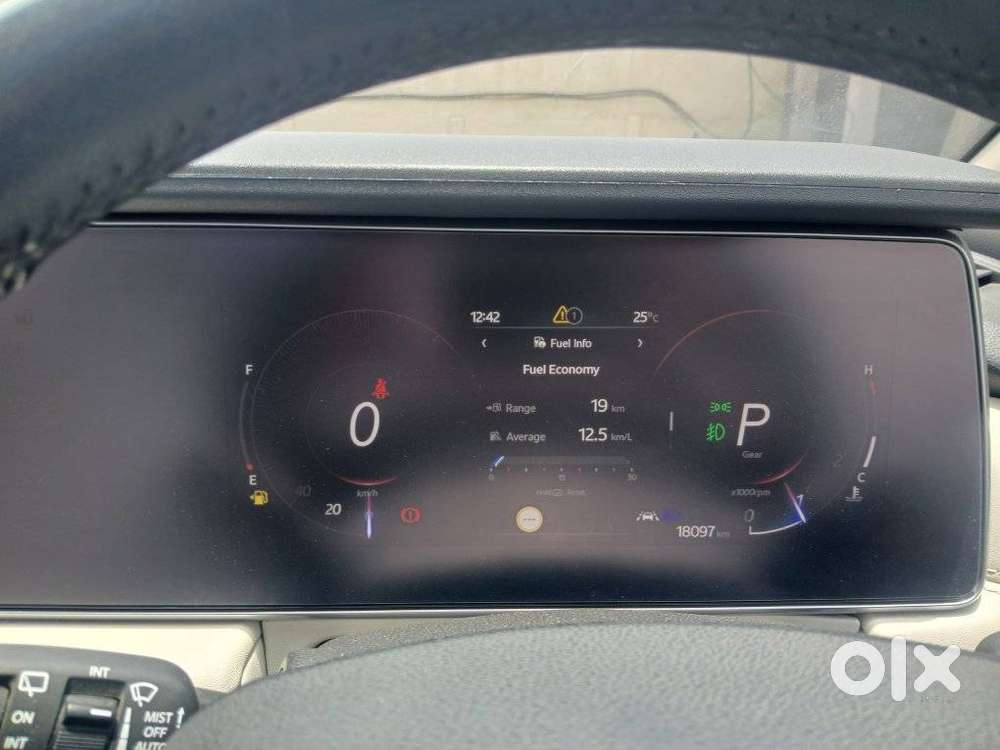 Mahindra Xuv700 2.2 Ax 7 Diesel At Str, 2025, Diesel