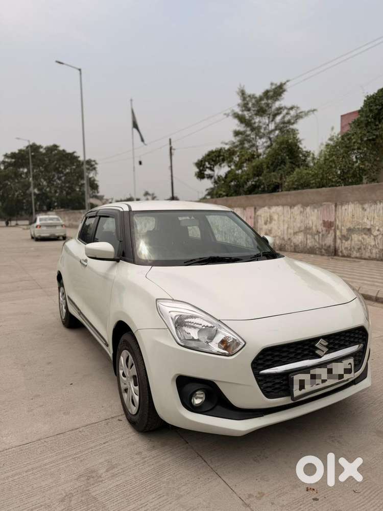 Maruti Suzuki Swift Vxi + Manual, 2021, Petrol