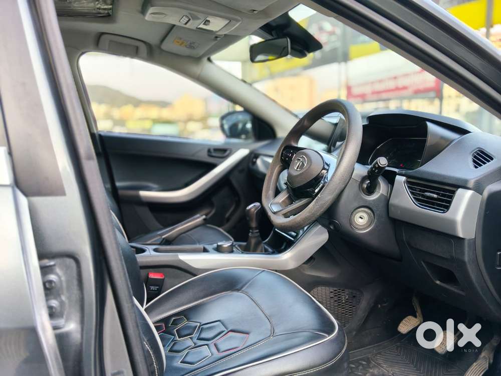 Tata Nexon 1.5 Revotorq Xm (s), 2022, Petrol