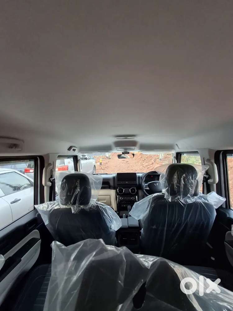 Mahindra Thar Roxx 2025 Petrol 22500 Km Driven