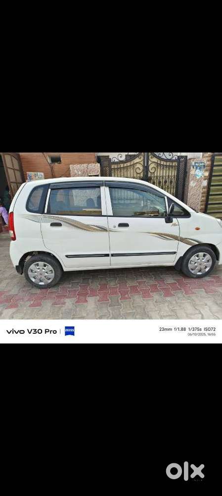 Maruti Suzuki Estilo Lxi, 2013, Petrol