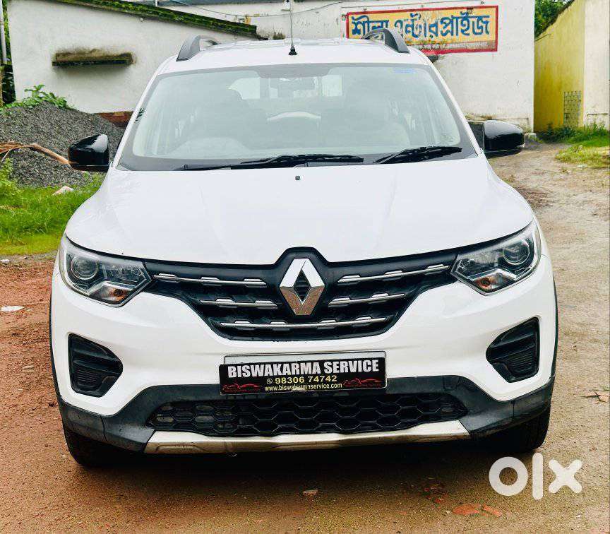 Renault Triber Rxt, 2023, Petrol