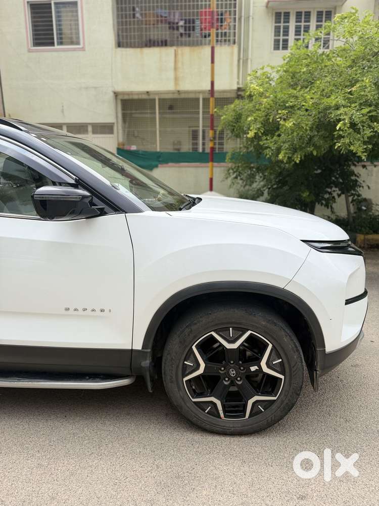 Tata Safari Accomplished Plus 6 Str Dual Tone At, 2024, Diesel