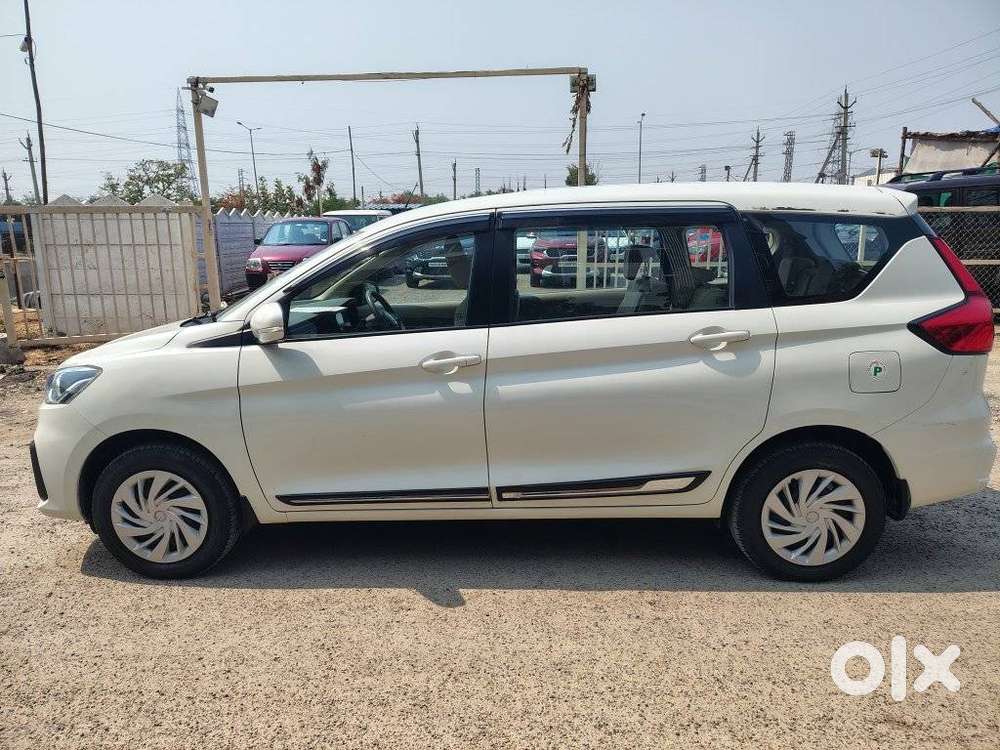 Maruti Suzuki Ertiga 1.4 Vxi Cng Anniversary Edition, 2024, Cng & Hy..