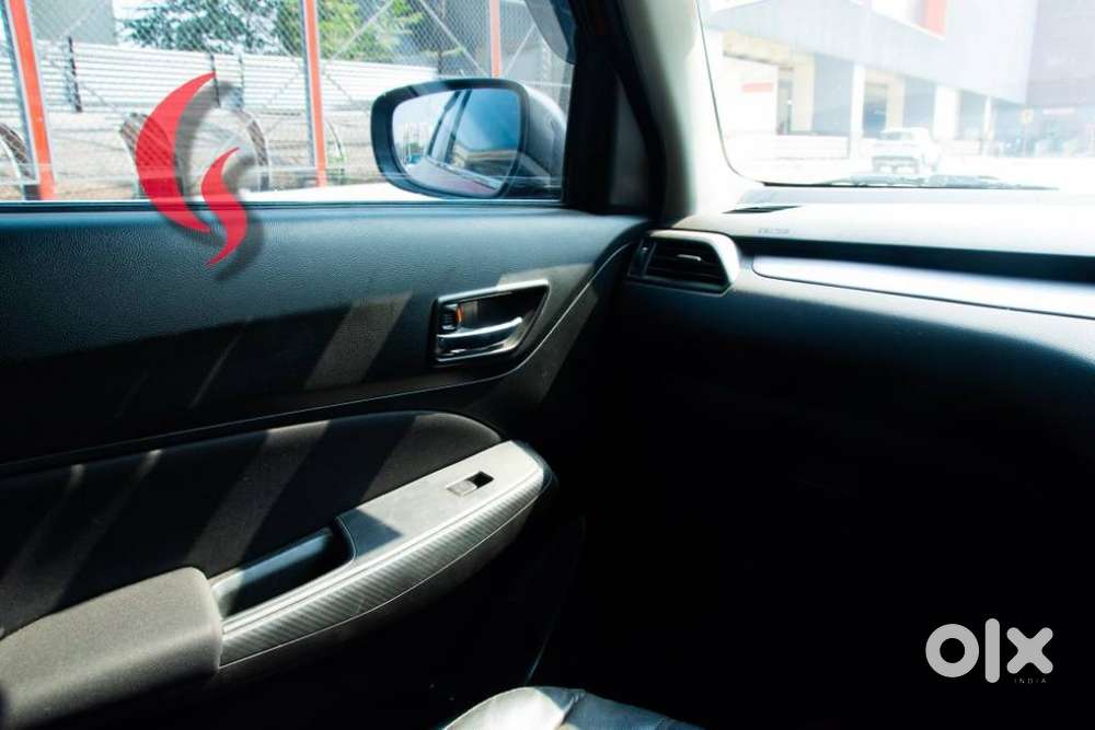 Maruti Suzuki Swift Vxi Optional, 2021, Petrol