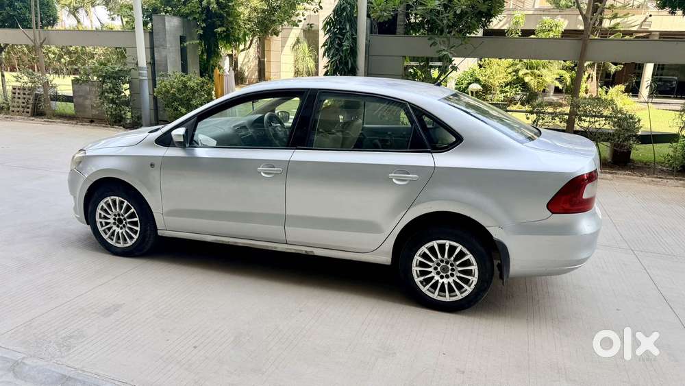 Skoda Rapid 1.5 Tdi Cr Elegance Plus, 2013, Diesel