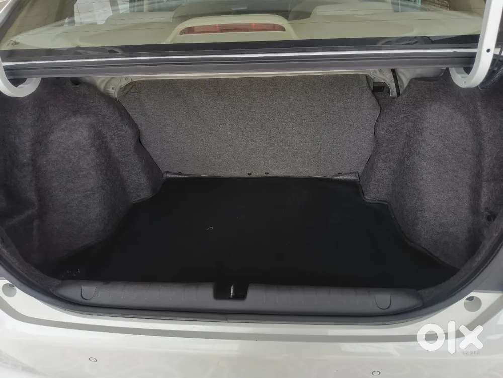 Honda Amaze 2nd Gen 2023 Petrol Well Maintained