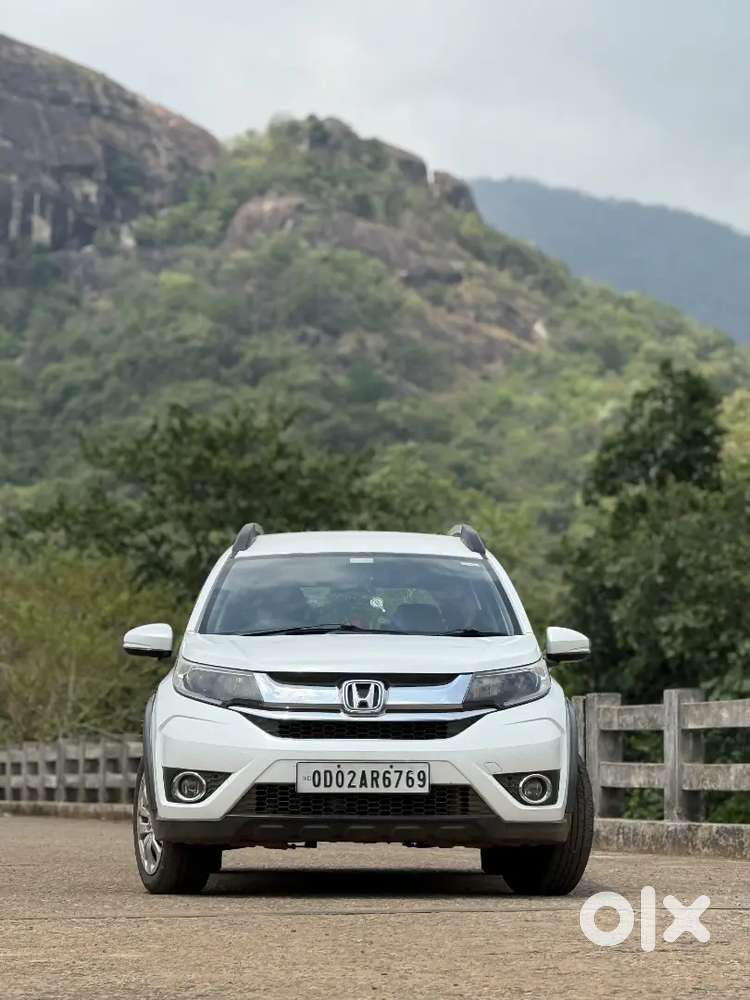 Honda Brv 7 Seater Car
