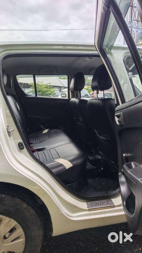 Maruti Suzuki Swift Lxi Option, 2015, Petrol
