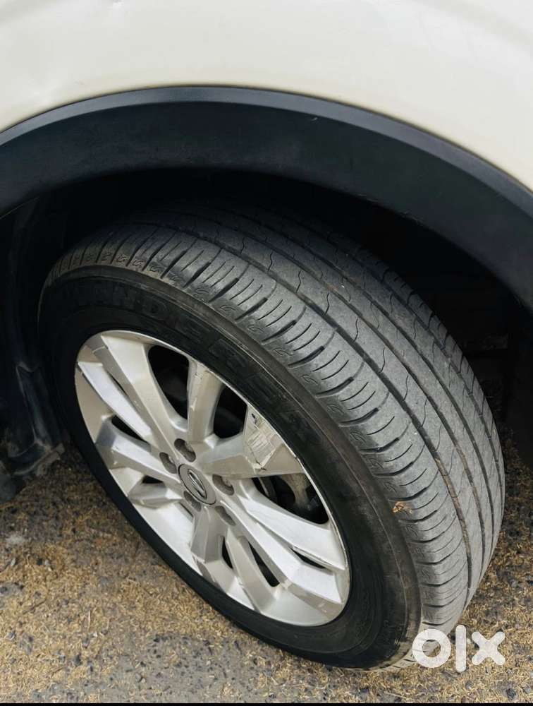 Mahindra Xuv300 W8, 2019, Petrol