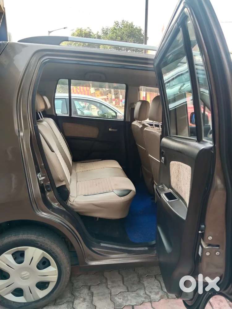 Maruti Suzuki Wagon R 1.0 Vxi Amt, 2018, Petrol