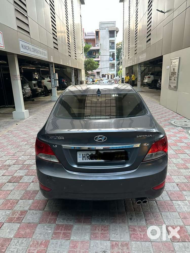 Hyundai Fluidic Verna 2011