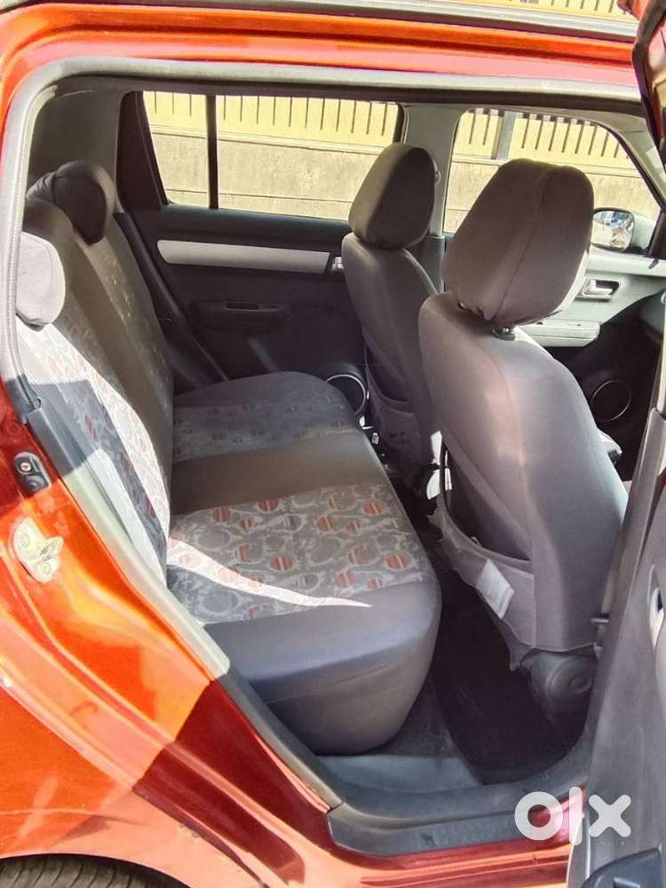 Maruti Suzuki Swift Vxi + Manual, 2011, Petrol