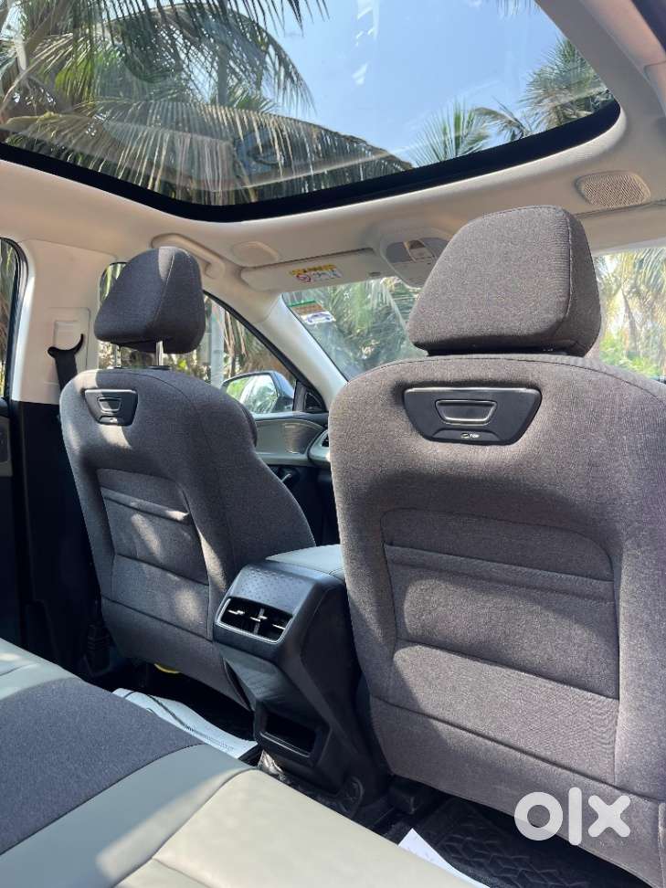 Mahindra Xev 9e Pack Two, 2025, Electric