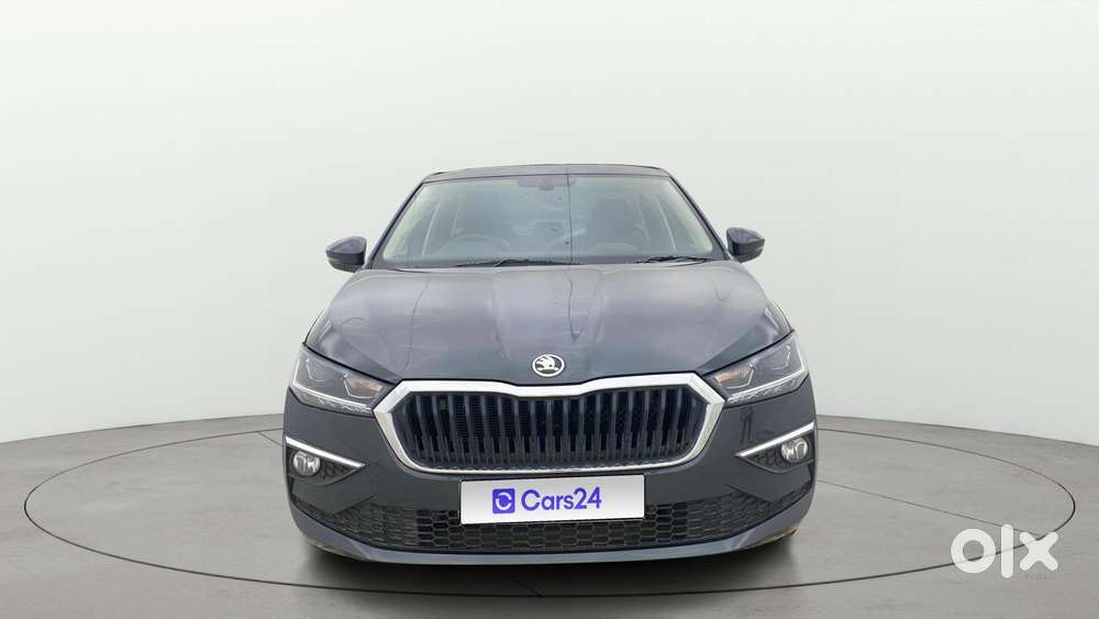Skoda Slavia Style 1.0l Tsi Mt, 2023, Petrol