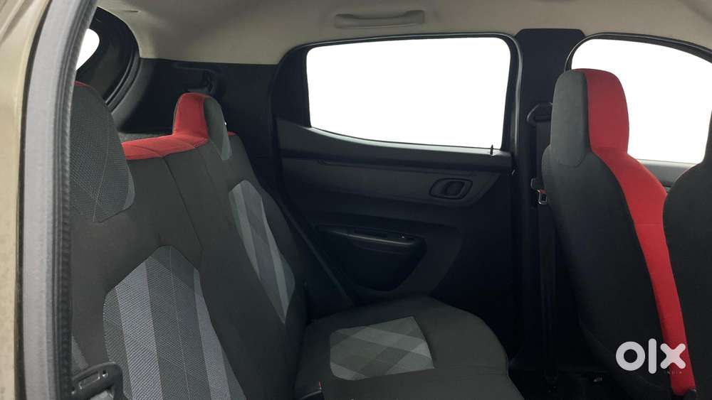 Renault Kwid 1.0 Rxt (o), 2022, Petrol