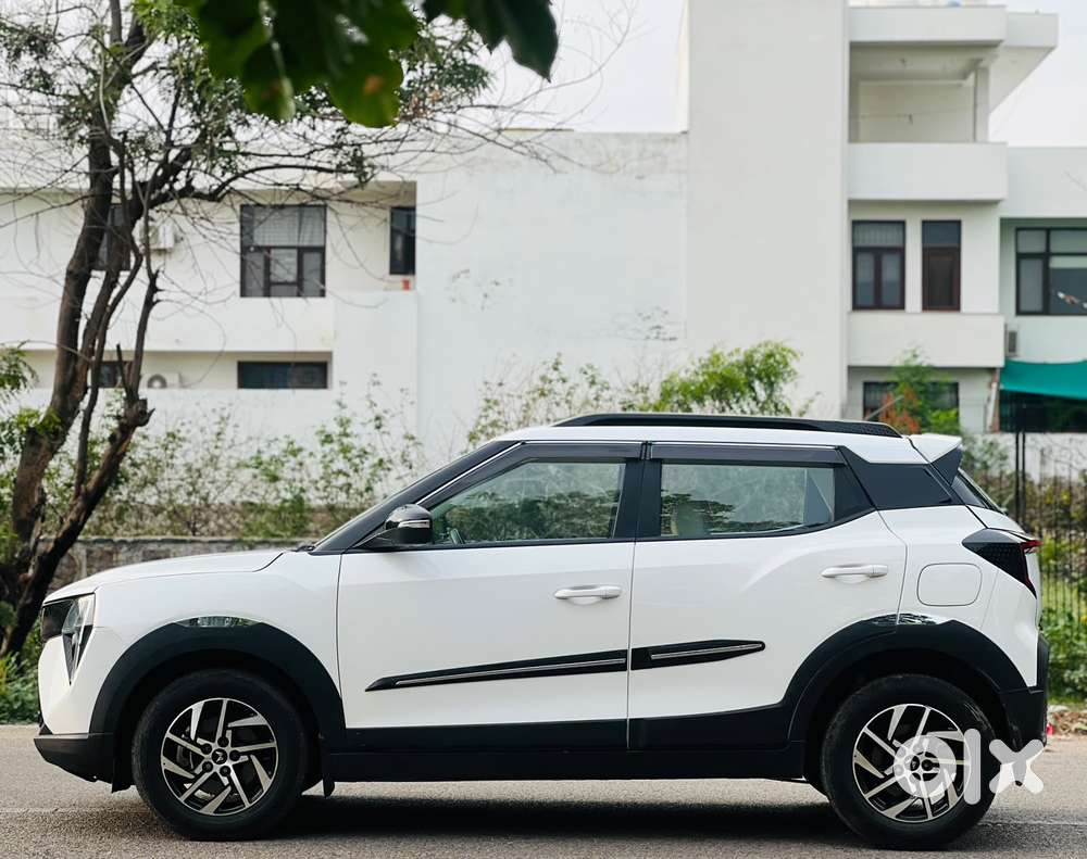 Mahindra Xuv 3xo Ax5 Ds Mt, 2025, Diesel