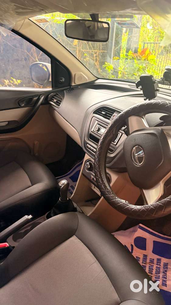 Tata Tiago Xe 2018