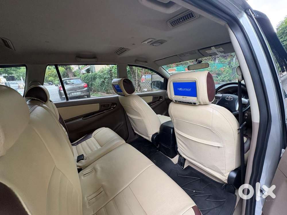 Toyota Innova 2.5 Gx (diesel) 8 Seater, 2015, Diesel