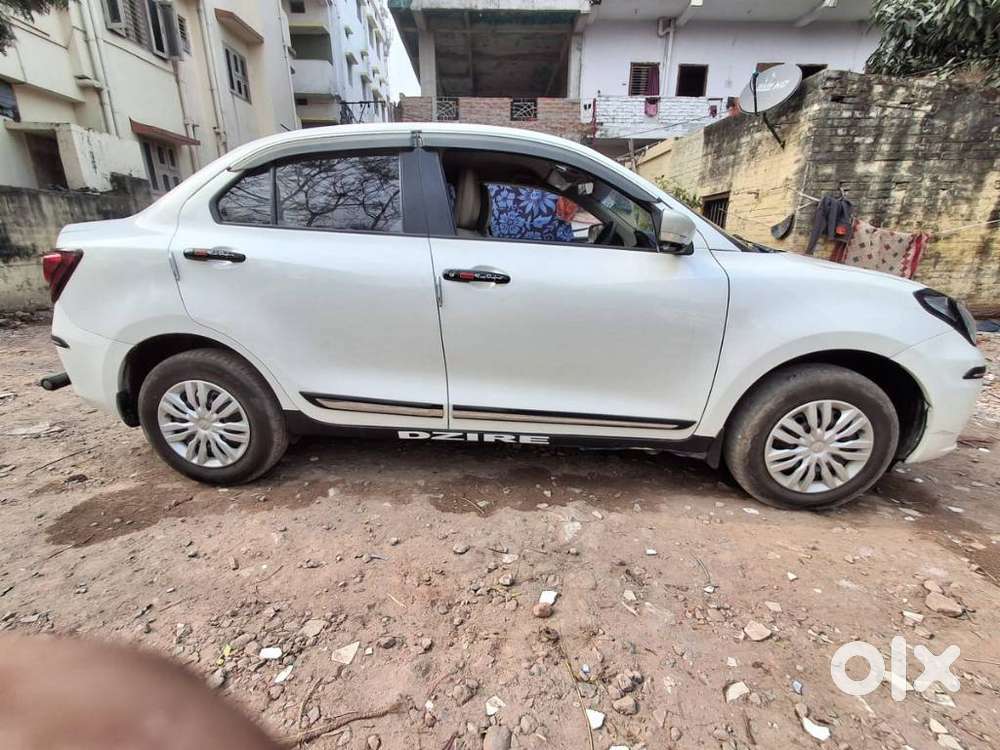 Maruti Suzuki Swift Dzire Vxi Optional, 2023, Petrol