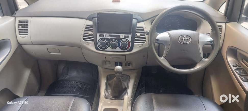 Toyota Innova 2.5 G (diesel) 7 Seater Bs Iv, 2012, Diesel