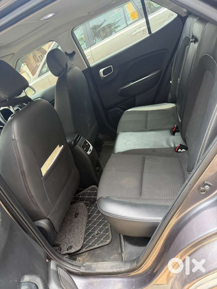 Hyundai Venue Sx (o) Mt 1.5 Diesel, 2019, Diesel