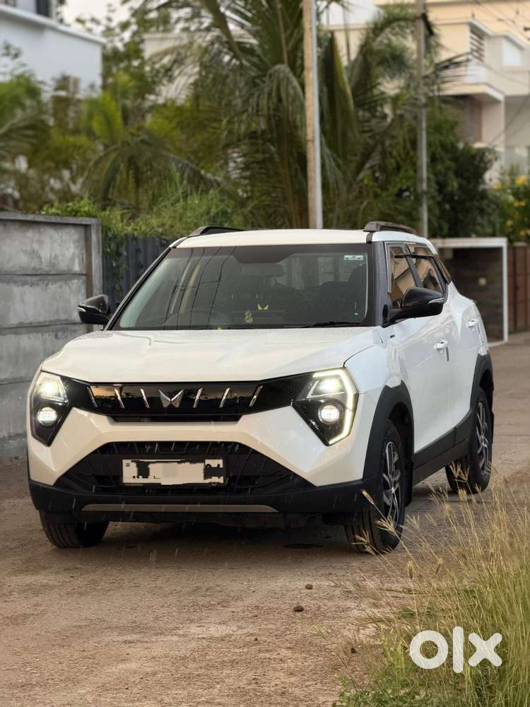 Mahindra Xuv 3xo Ax5l 1.2 Petrol At, 2025, Petrol