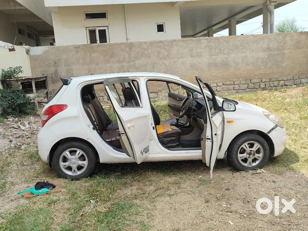 Hyundai I20 Asta 2010 Car