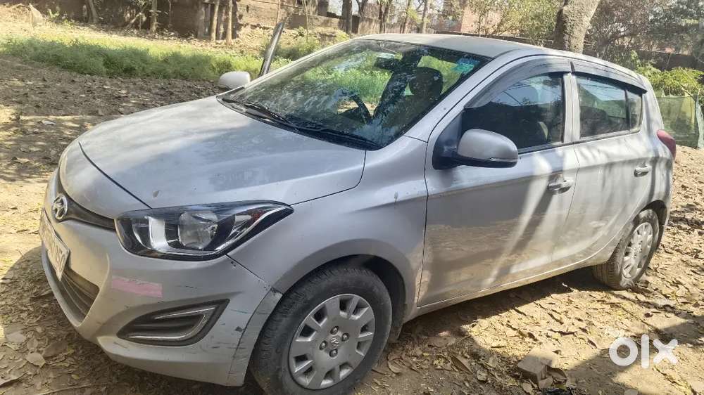 Hyundai I20 2012 Cng & Hybrids 72000 Km Driven