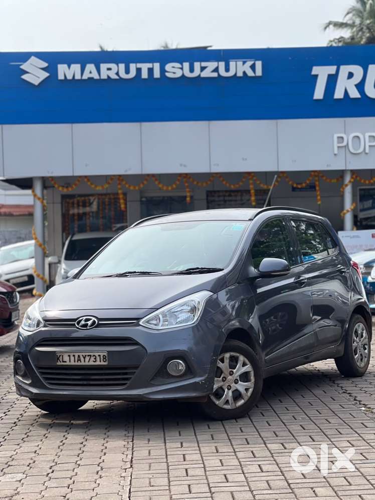 Hyundai Grand I10 Sportz, 2015, Petrol