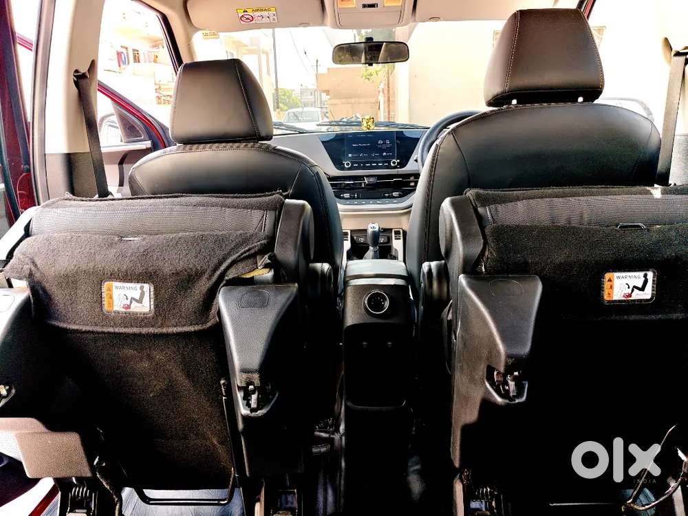 Kia Carens Prestige 1.5 Turbo Petrol 6 Seater With Cng And Foot Mate