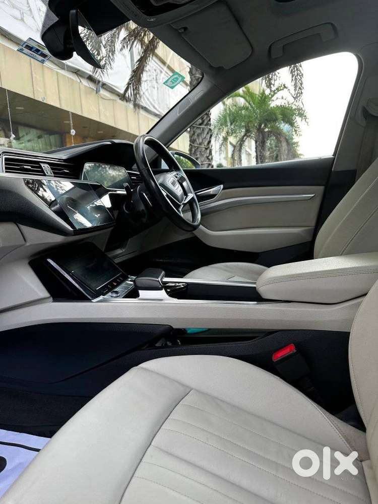 Audi E-tron 55, 2021, Electric