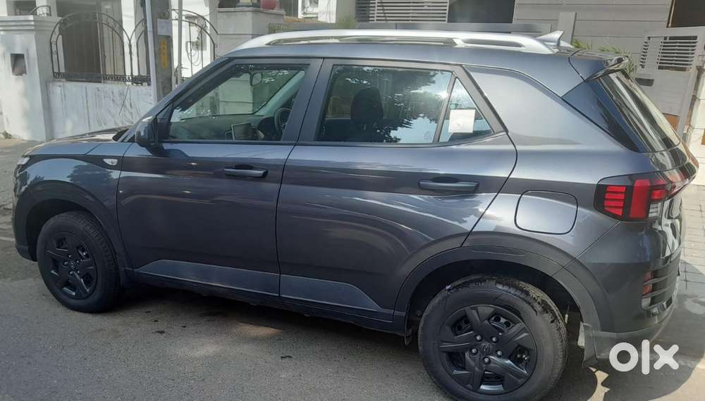 Hyundai Venue S Mt 1.2 Kappa, 2023, Petrol