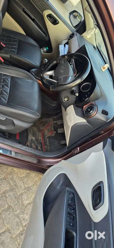 Hyundai Aura 2022 Cng & Hybrids 700000 Km Driven