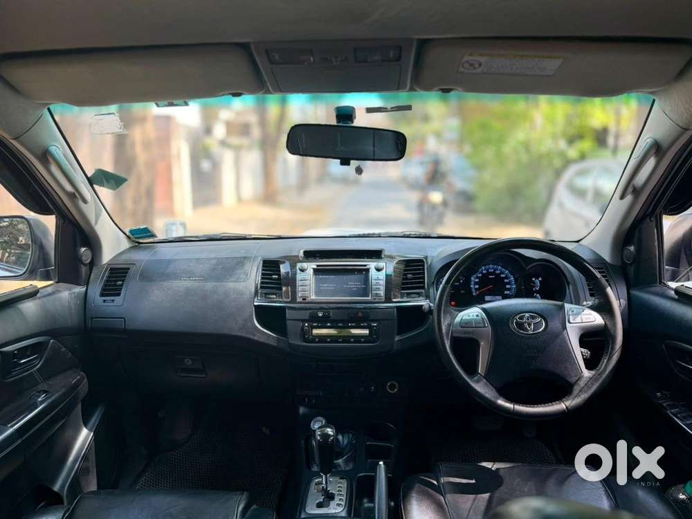 Toyota Fortuner 2015