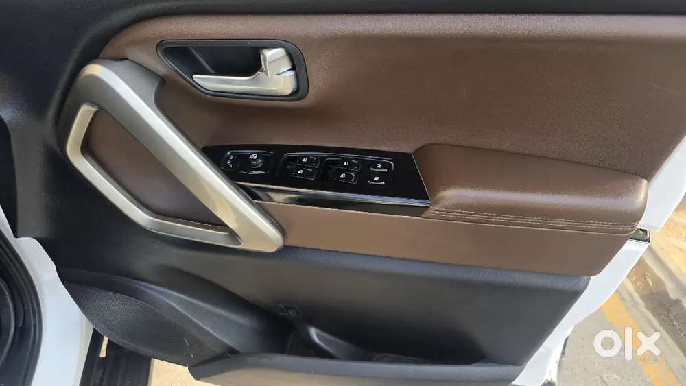 Scarpio N Z8l Automatic