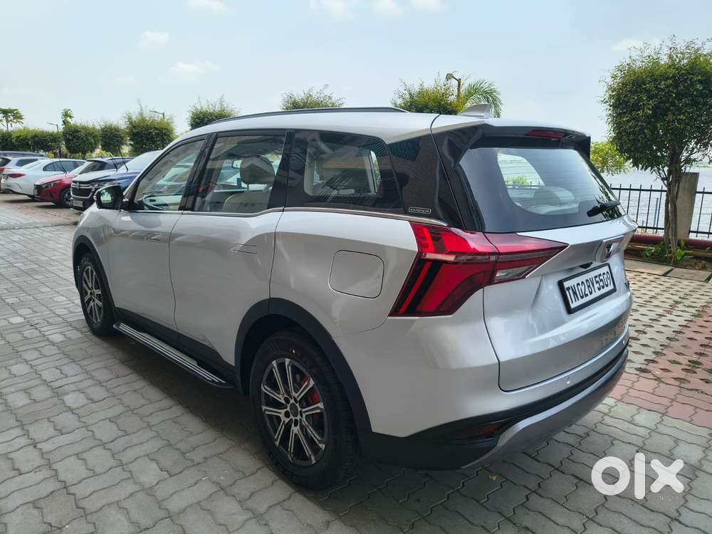 Mahindra Xuv700 2.0 Ax 7 Petrol Mt Str, 2021, Petrol