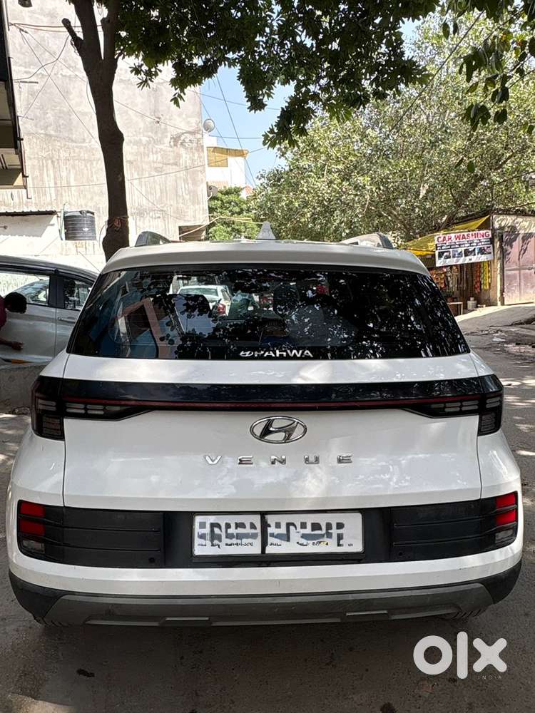 Hyundai Venue Petrol 2023
