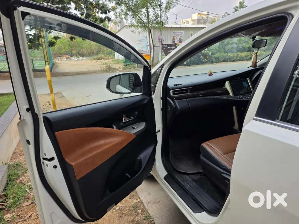 Toyota Innova Crysta 2017