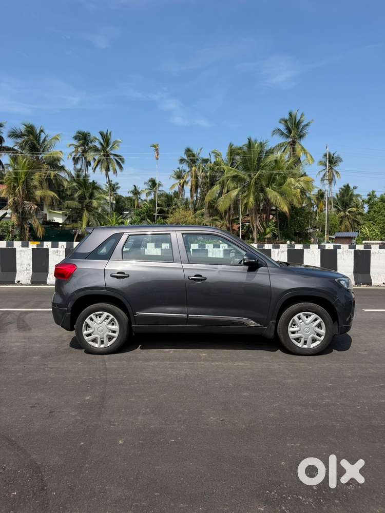 Maruti Suzuki Brezza Lxi S-cng, 2022, Petrol
