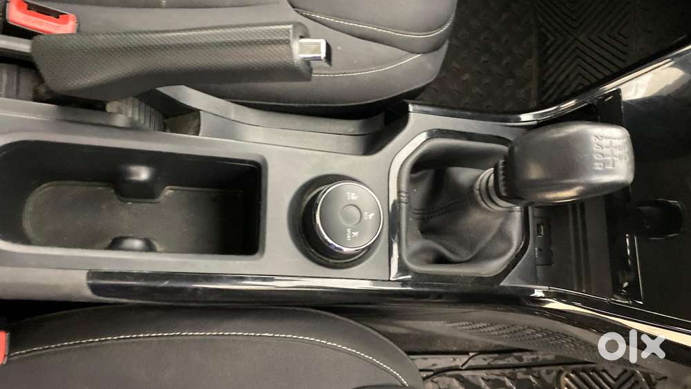 Tata Nexon Creative Plus 1.2 Revotron Petrol 6 Mt, 2023, Petrol