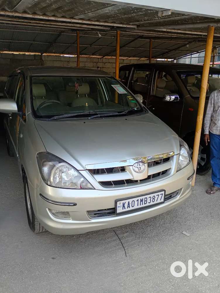 Toyota Innova Car In Mint Condition